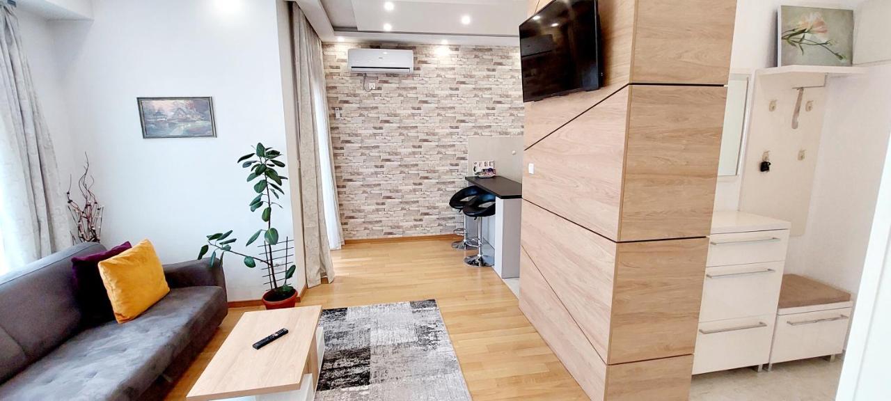 Extra Apartman City Centre Banja Luka Exterior photo