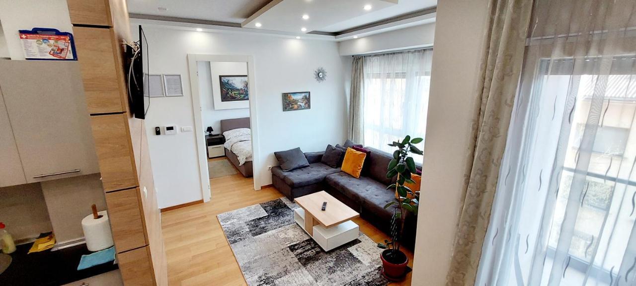 Extra Apartman City Centre Banja Luka Exterior photo