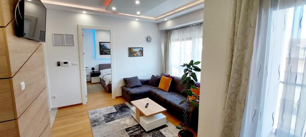 Extra Apartman City Centre Banja Luka Exterior photo
